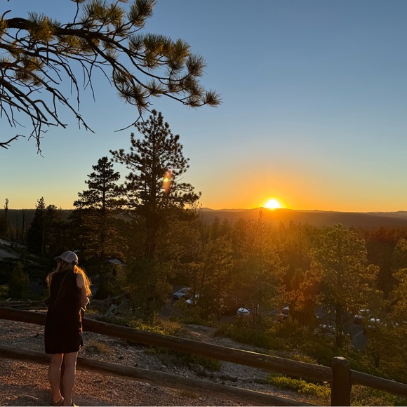 CC @SpaBloomFlow is LIVE Wednesdays &/or Saturdays - Picture 5 of 14